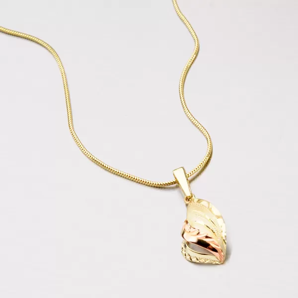 Zlatý přívěsek s ručním rytím 53P-018