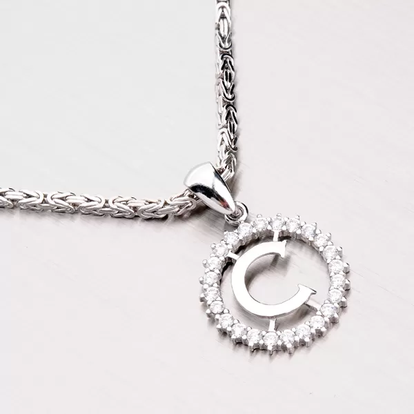 Stříbrné písmenko se zirkony - C MPN5192-C