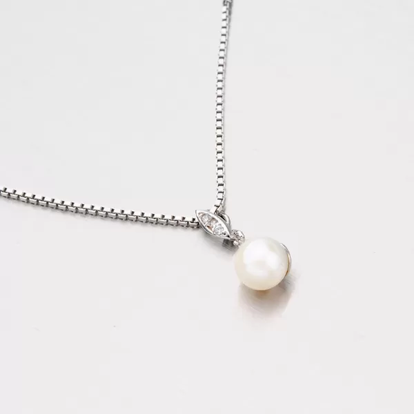 Přívěsek s perlou z bílého zlata 115-4110