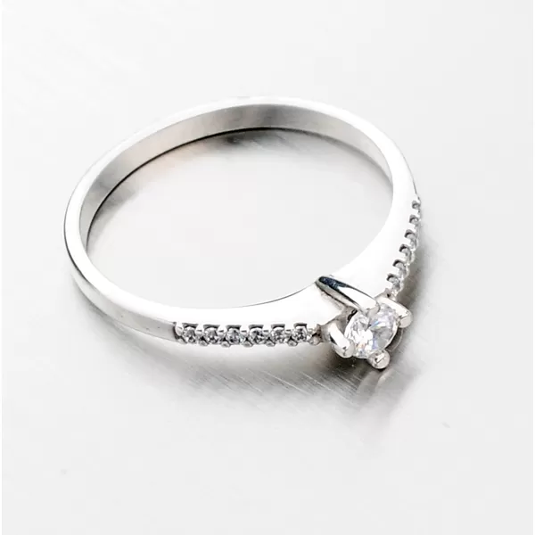 Prsten z bílého zlata se zirkony 356-0223
