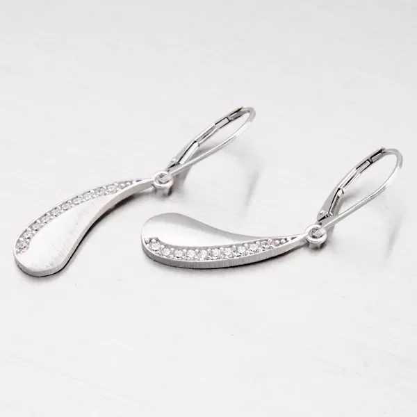 Náušnice ze stříbra se zirkony OKP-221/M-OKS