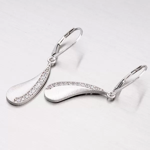 Náušnice ze stříbra se zirkony OKP-221/M-OKS