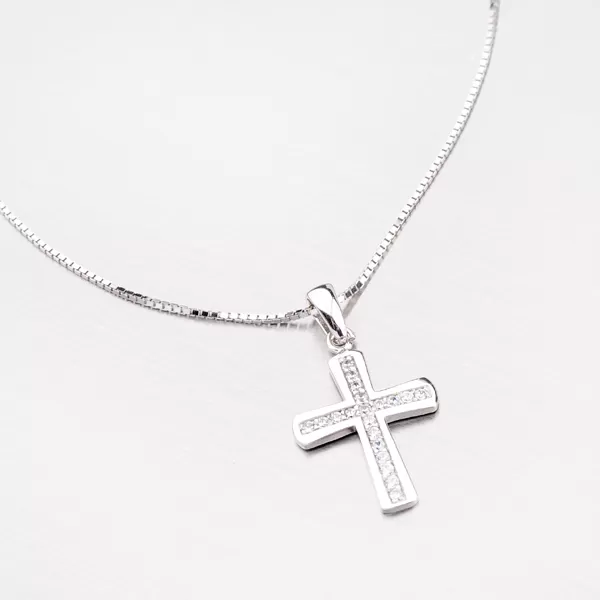 Přívěsek z bílého zlata ve tvaru kříže 43-21347