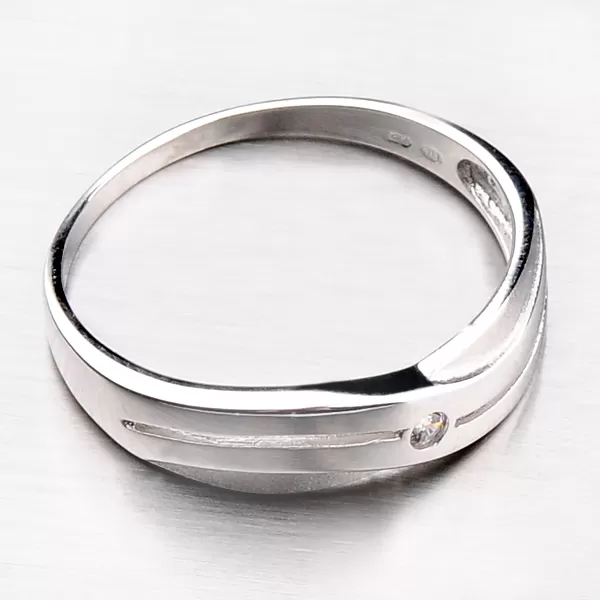 Krásný symetrický prsten z bílého zlata DZ1562-B