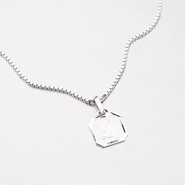 Přívěsek s písmenkem D M5120-D