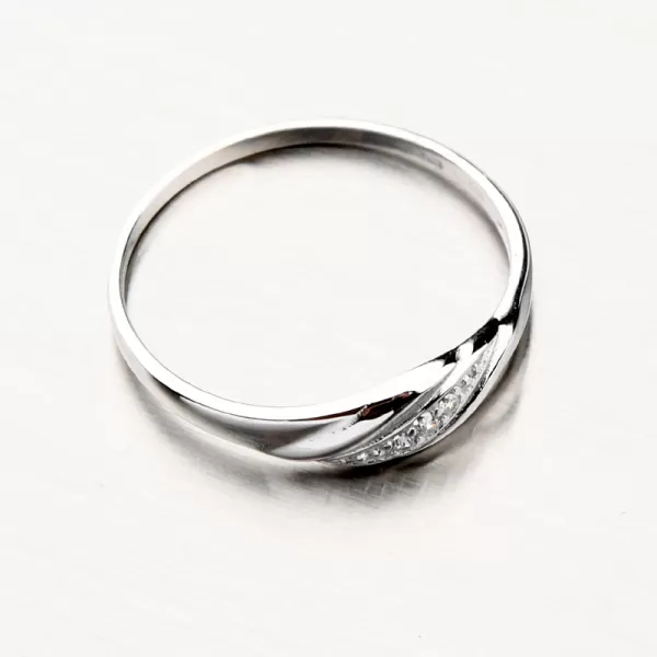 Krásný prsten se zirkony DZ2084-B