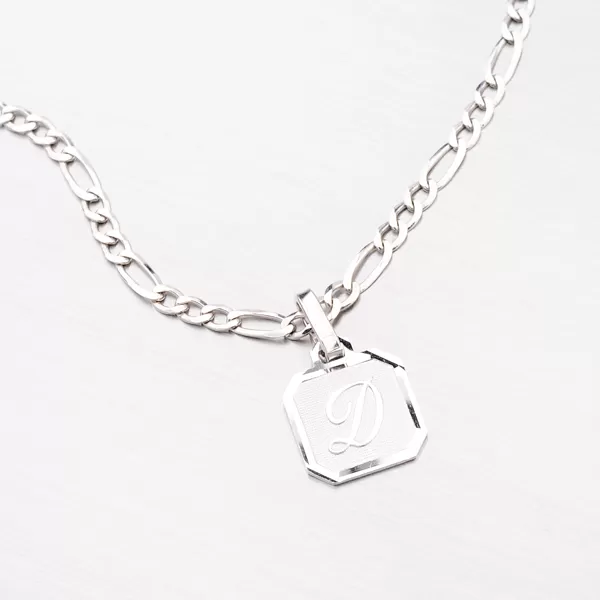 Přívěsek s písmenkem D M5120-D