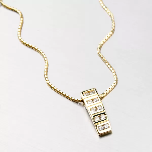 Přívěsek se zirkony DZ2058ZL