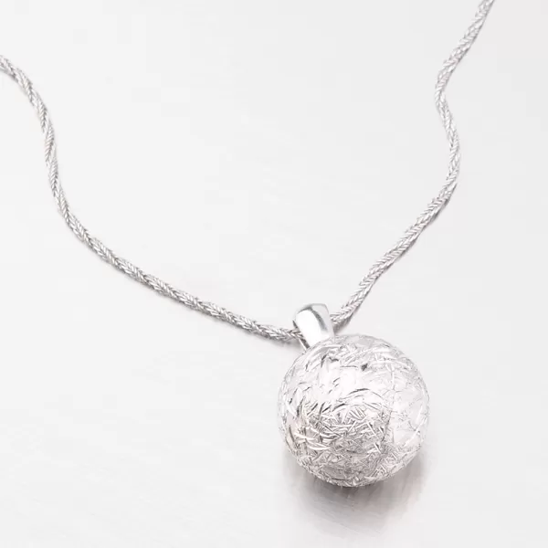 Elegantní stříbrný přívěsek MPN9102D18