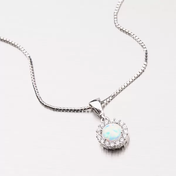 Přívěsek s opálem z bílého zlata 13-235