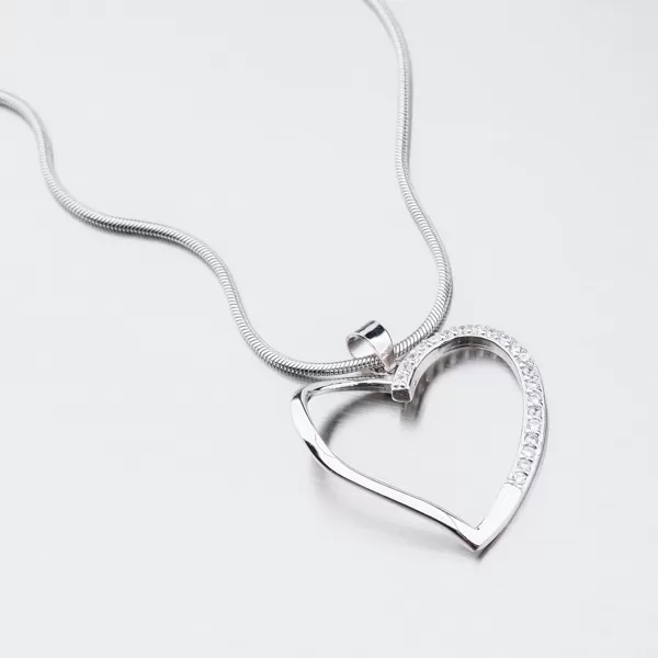 Stříbrné srdce se zirkony HST-13280