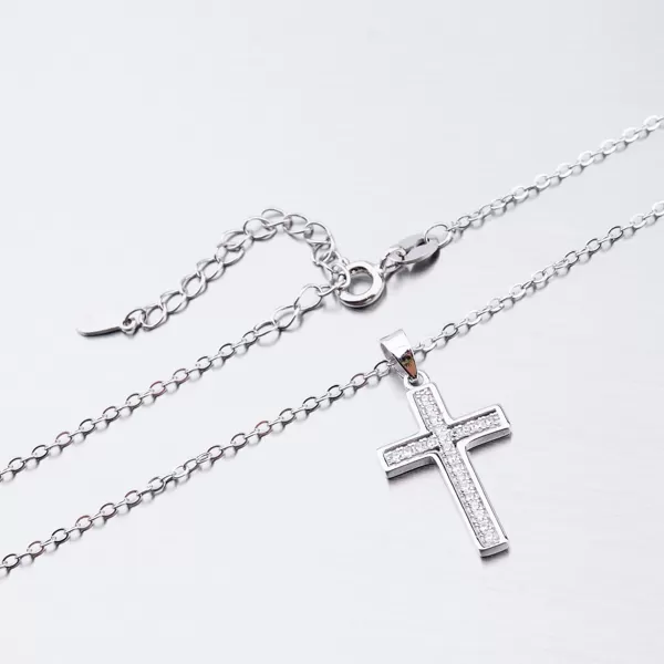 Stříbrný náhrdelník s křížkem SST-151033