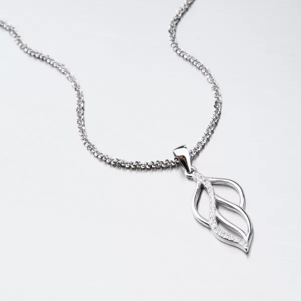 Stříbrný přívěsek HST-13140