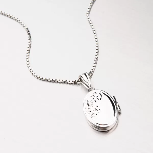 Zlatý medailonek 147P-130544