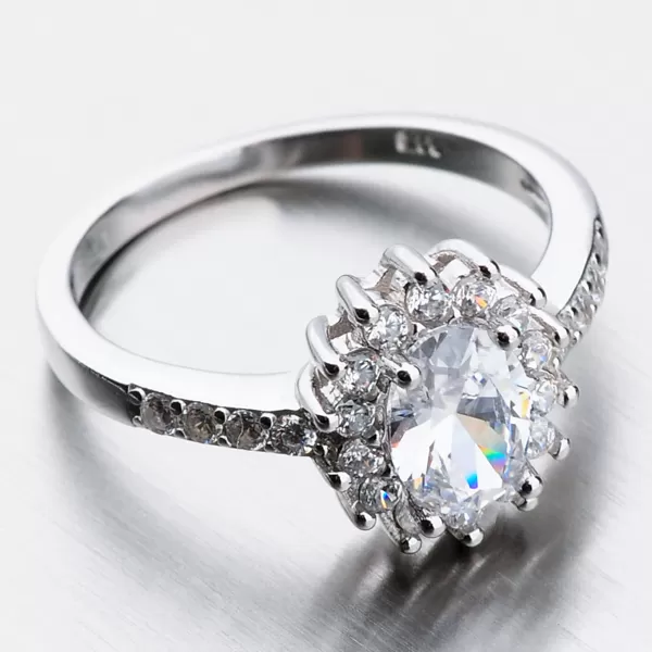 Stříbrný prsten se zirkony GST-11348