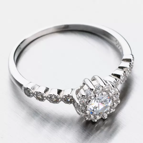 Stříbrný prsten se zirkony GST-11247