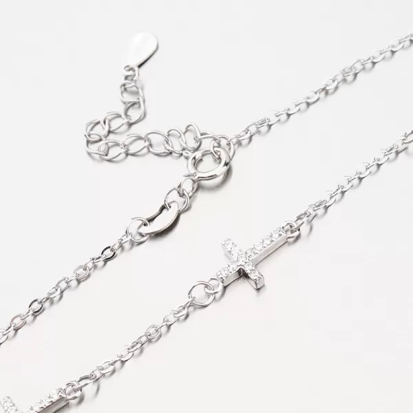 Stříbrný náramek se zirkony BST-14352-02