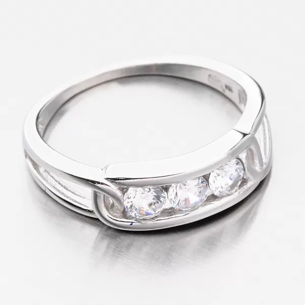 Stříbrný prsten se zirkony GST-11285