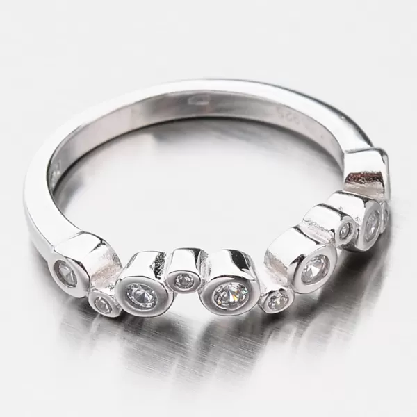 Stříbrný zdobený zirkony GST-11388