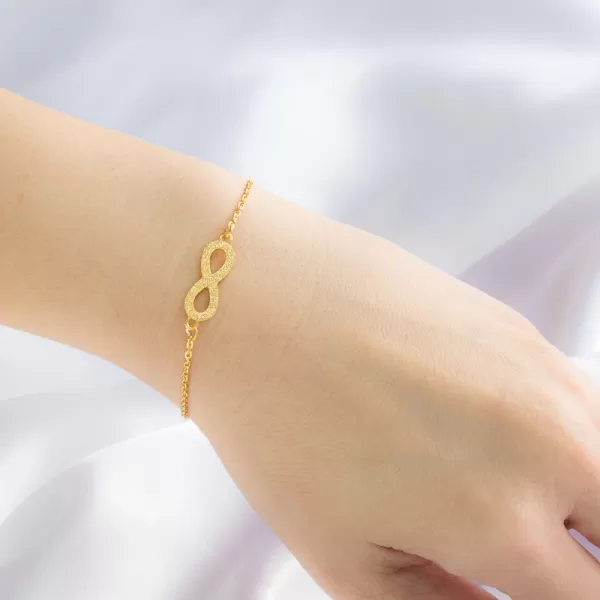 Náramek s přívěskem nekonečna MNCBR14-470-B