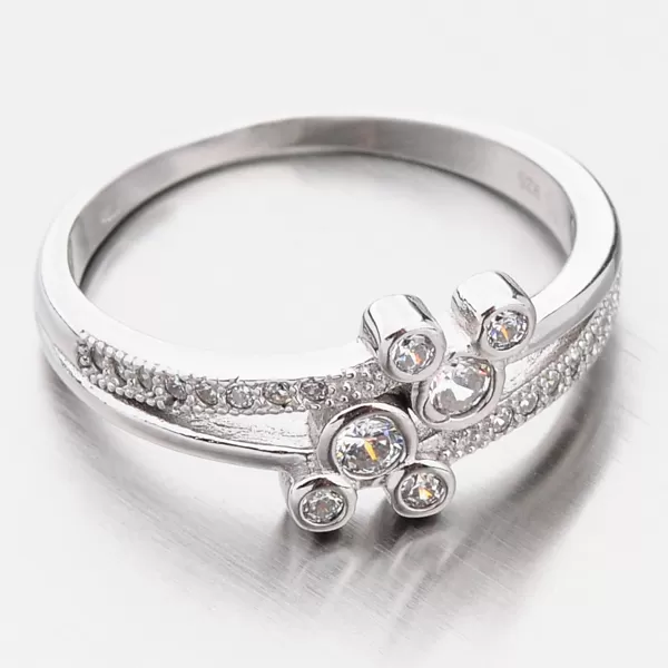 Stříbrný prsten se zirkony GST-11439