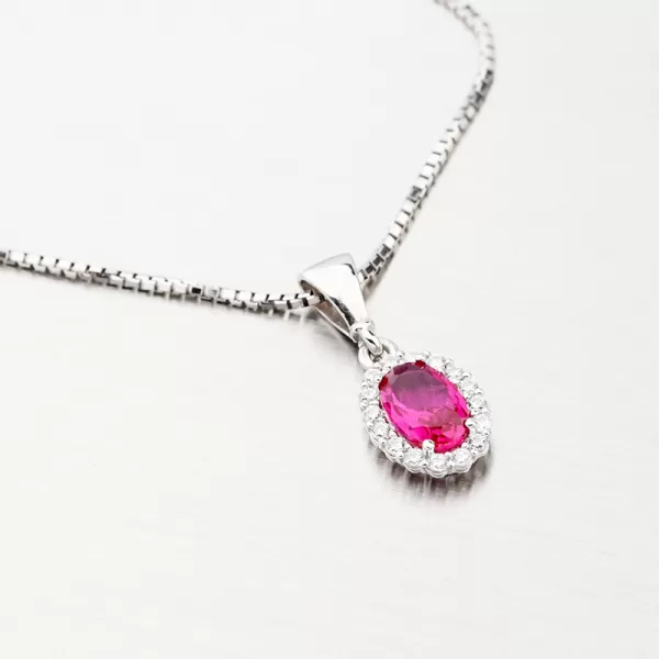 Přívěsek v bílém zlatě s rubínem 13-375