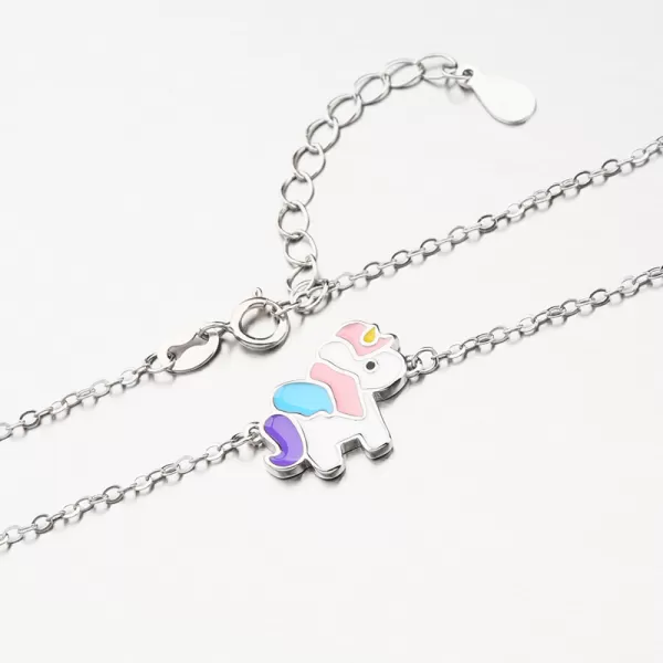 Stříbrný náhrdelník s jednorožcem SST-151340-40D