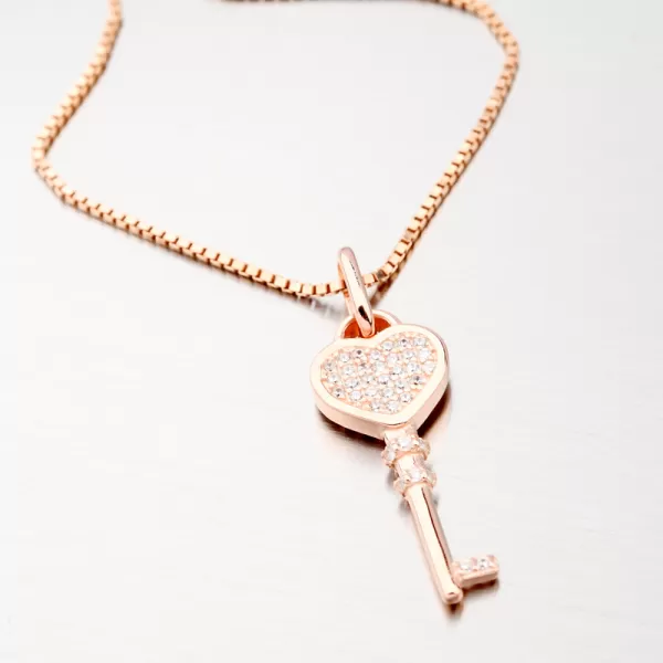 Zlacený přívěsek klíč HST-13688-R