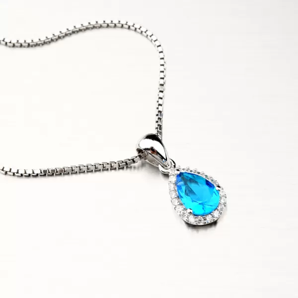 Přívěsek ze stříbra s modrým kamenem PKL-3095