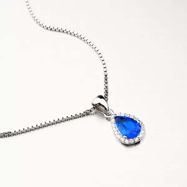 Přívěsek ze stříbra s modrým kamenem PKL-3074