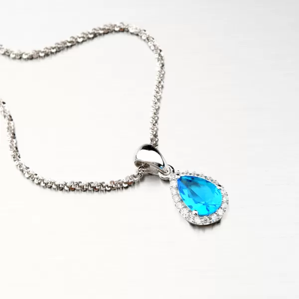 Přívěsek ze stříbra s modrým kamenem PKL-3095