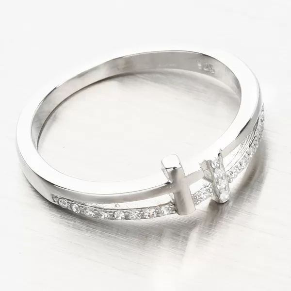 Stříbrný prsten se zirkony GST-11625