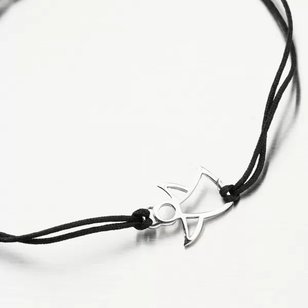 Stříbrný provázkový náramek s andělem BST-14717-B