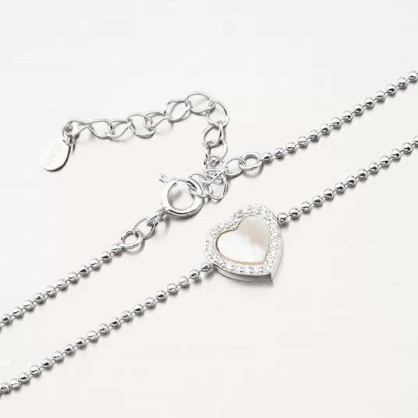 Stříbrný kuličkový náramek se srdíčkem BST-14662