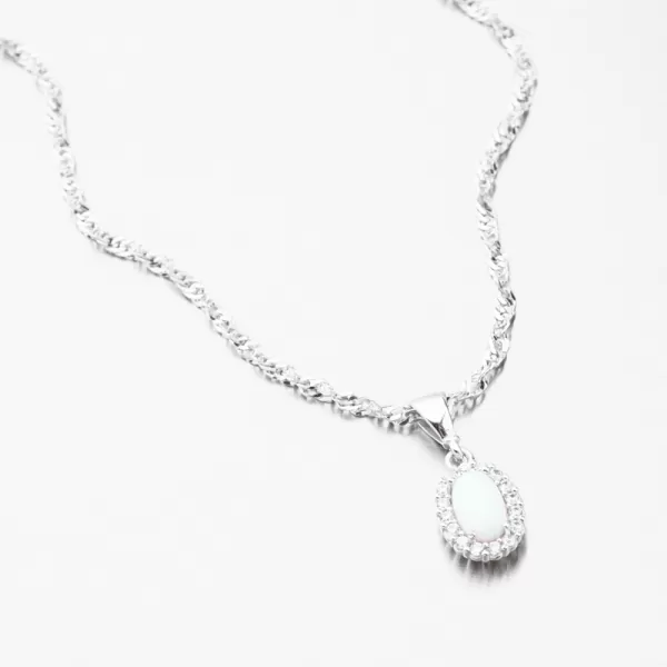 Přívěsek z bílého zlata s bílým opálem a se zirkony 13-405