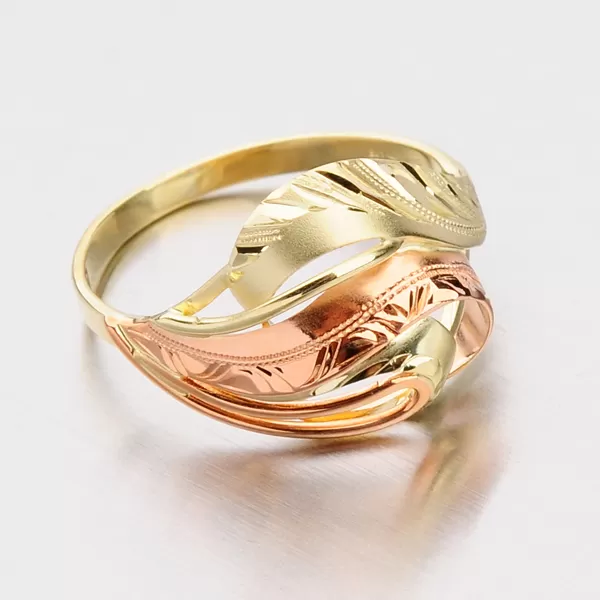 Zlatý prsten s ručním rytím 51P-505