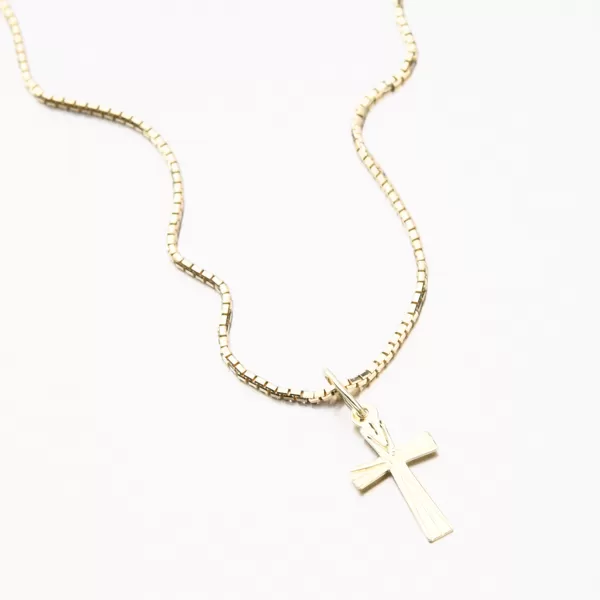 Zlatý křížek - ručně rytý 322-0097