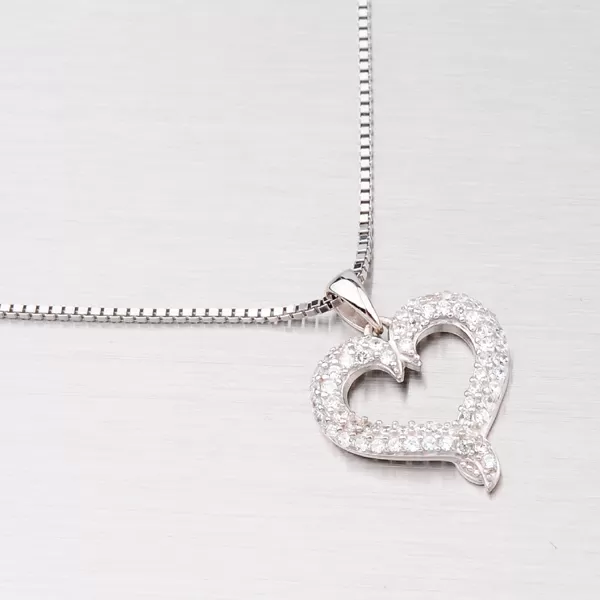 Přívěsek stříbrný AP883