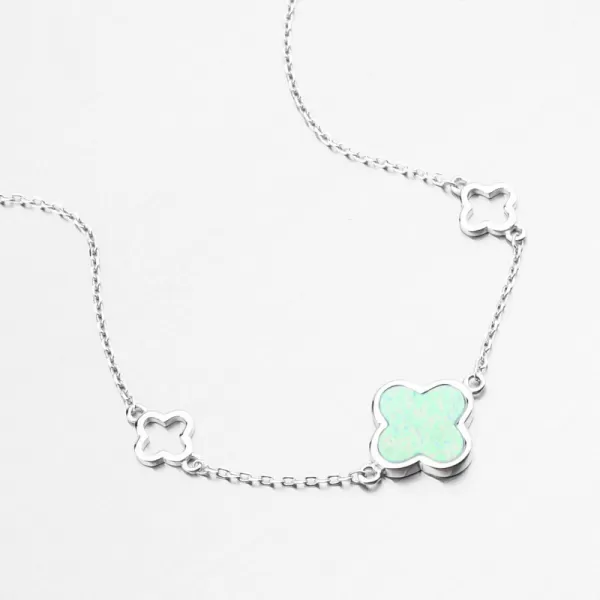 Stříbrný náramek se čtyřlístkem a zeleným opálem PKL-4034