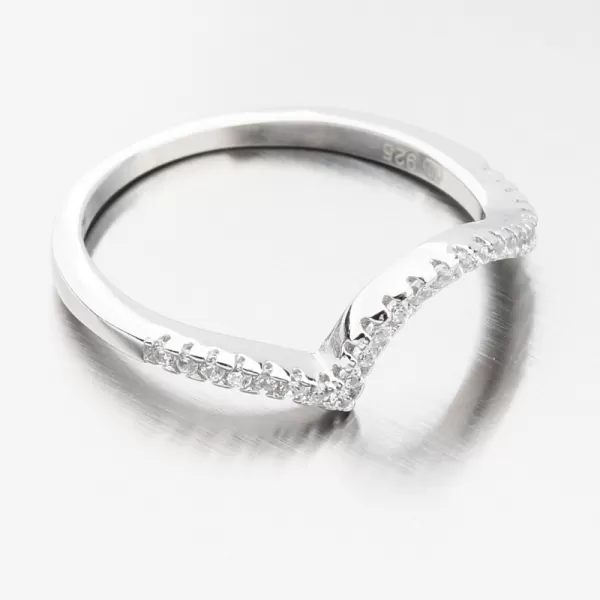 Stříbrný prsten se zirkony GST-11591