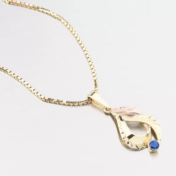 Zlatý přívěsek se safírem 53P-081TM