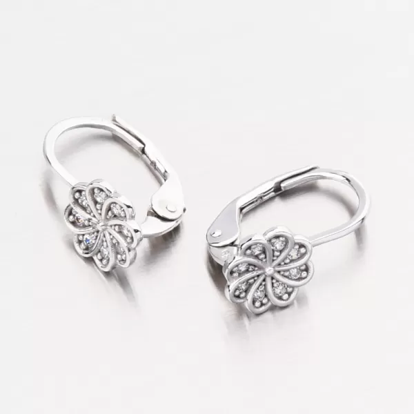 Náušnice z bílého zlata s květinou 42-32024