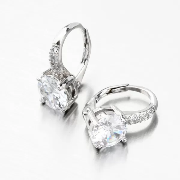 Stříbrné náušnice se zirkony