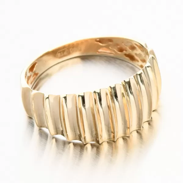 Zlatý dámský prsten 141P-110717