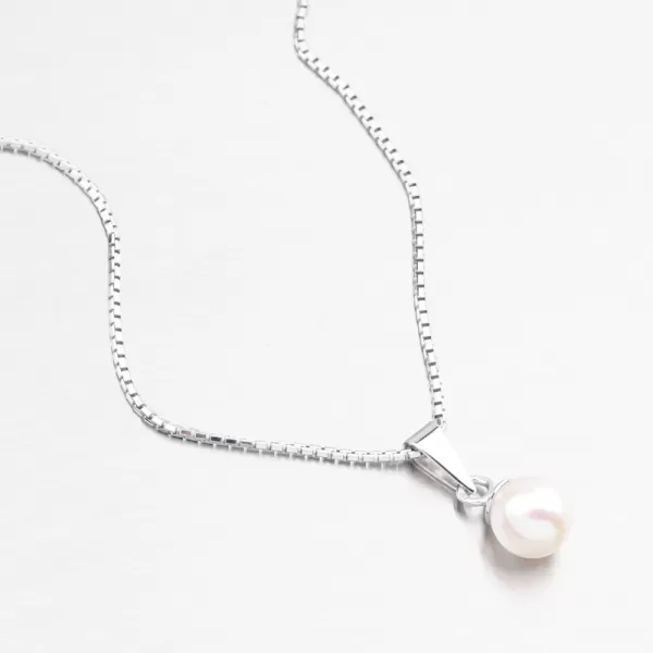 Přívěsek z bílého zlata s perlou 357P-130099