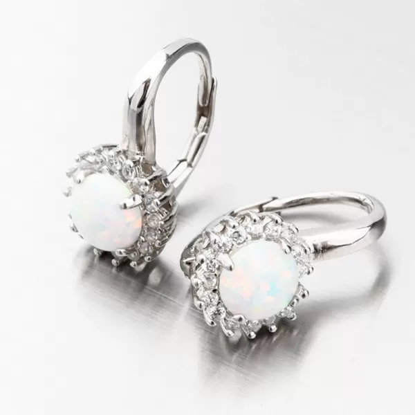 Stříbrné náušnice s bílým opálem a se zirkony