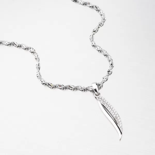 Přívěsek z bílého zlata se zirkony