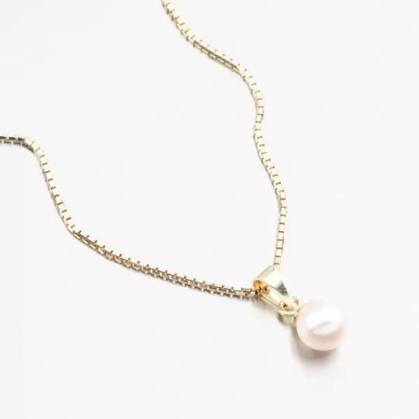 Zlatý přívěsek s perlou 352P-130099