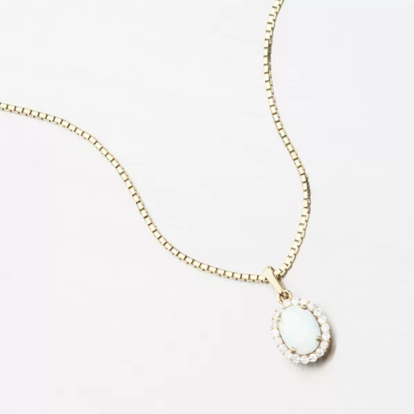 Zlatý přívěsek s bílým opálem 522P-130510