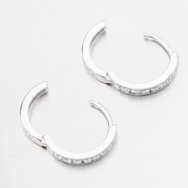 Stříbrné kruhy 17 mm se zirkony PKL-2282